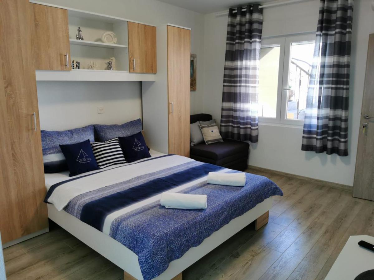 Deak Apartma *