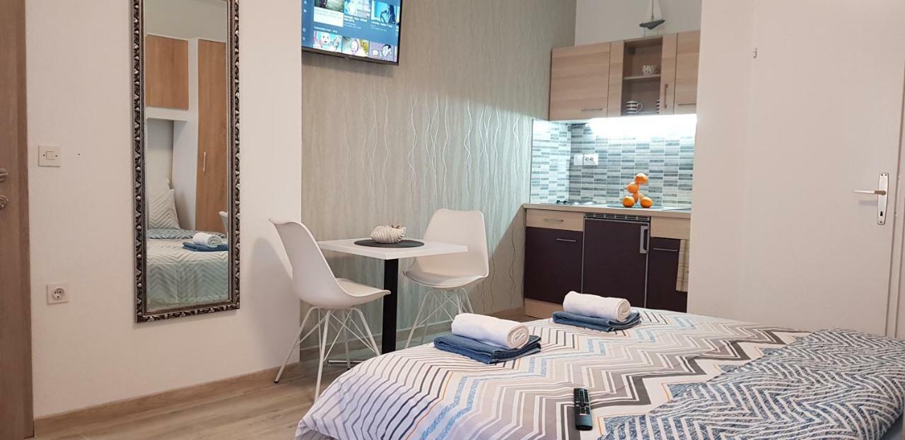 Deak Apartma *